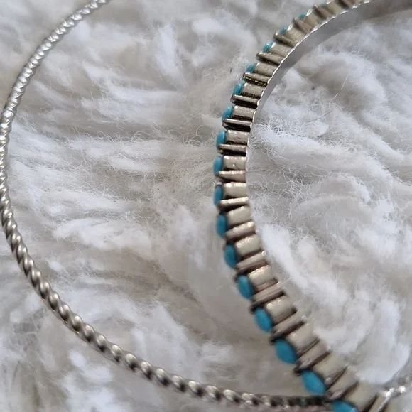 Silver Bracelet Set with Turquoise Accents - Women's Jewelry - Picture 3 of 3